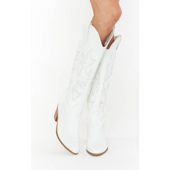 Show Me Your Mumu Billini Urson Cowboy Boots in White 7 - Picture 4 of 6